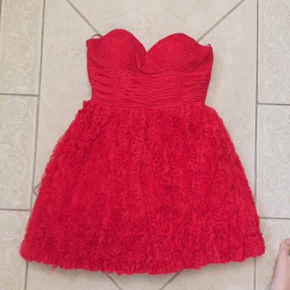 Red jovani ruched sweetheart neck/ruffled skirt - Picture 1 of 4